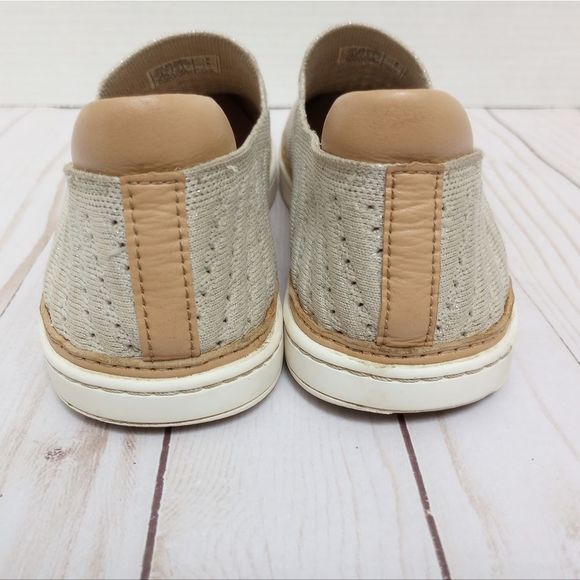 UGG Sammy Chevron Metallic Knit Slip-on Sneakers in Oyster Beige, size 8 - Picture 11 of 16